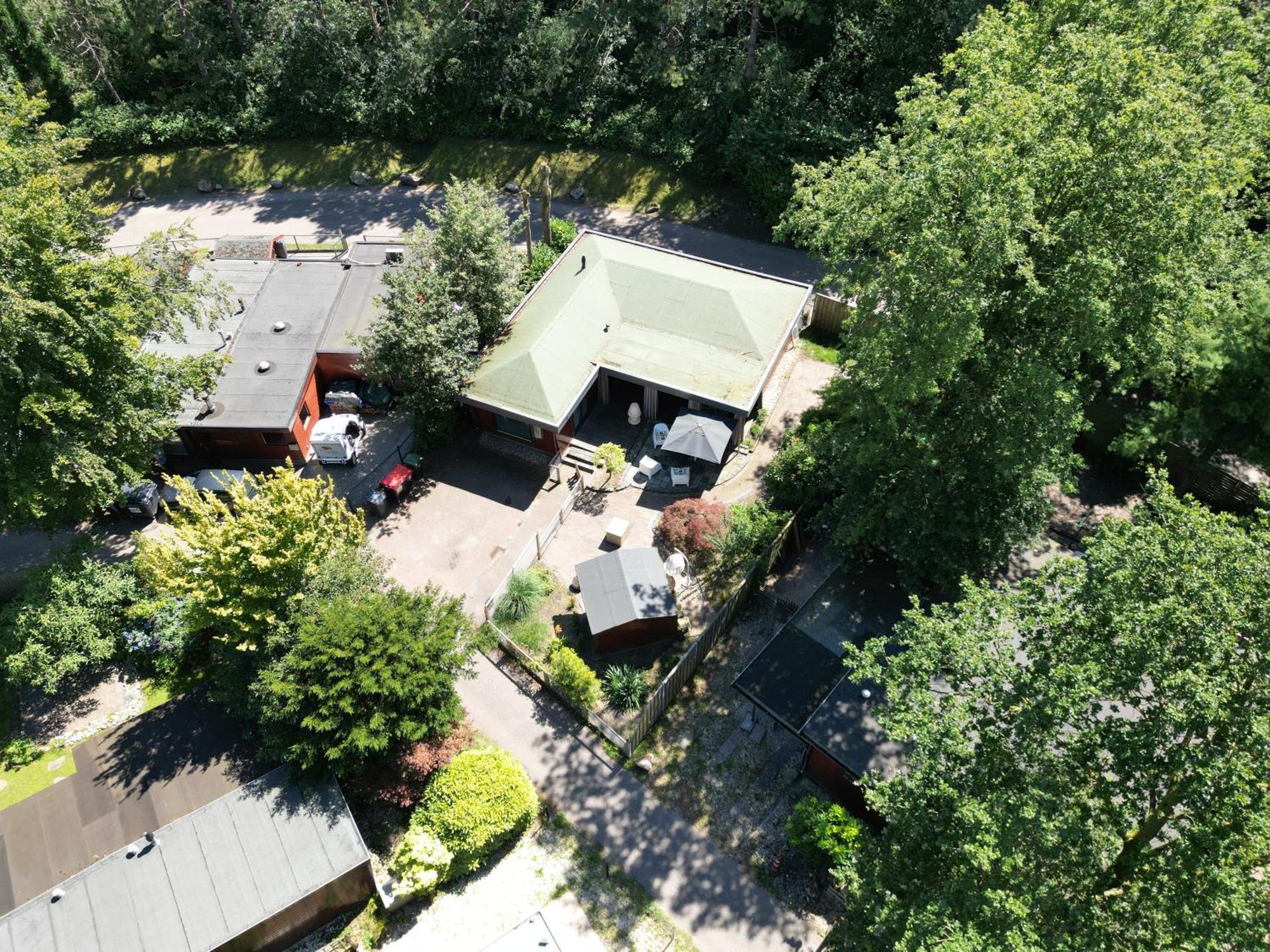 Gezellig Chalet Met 2 Slaapkamers Aan Bosrand Erm Esterno foto